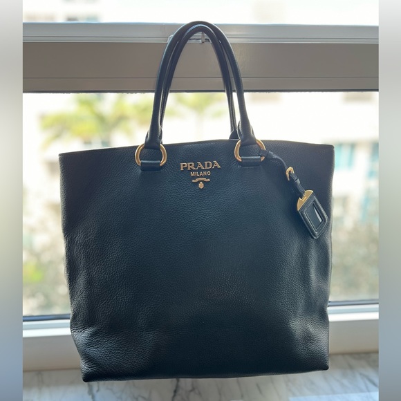 Prada Vitello Phenix Tote 🇮🇹 Perfect Tote! Strap included! (Open to Trade) - Picture 1 of 11